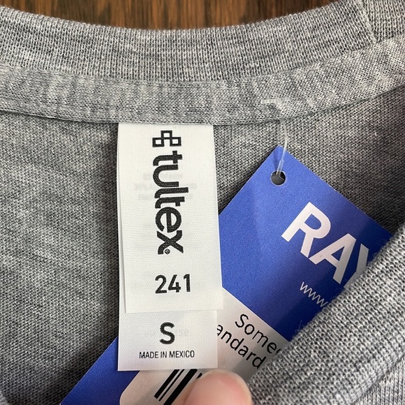 Tultex Heather Gray Tee Someone in Kansas City Loves me Orange Print - Picture 2 of 3